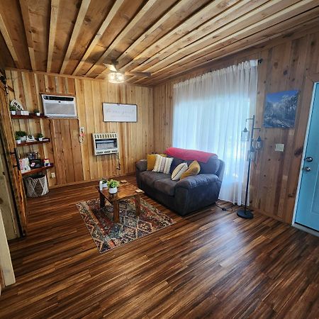 Unique Country Cabin Meets Farmhouse Modern!!! Mena Bagian luar foto