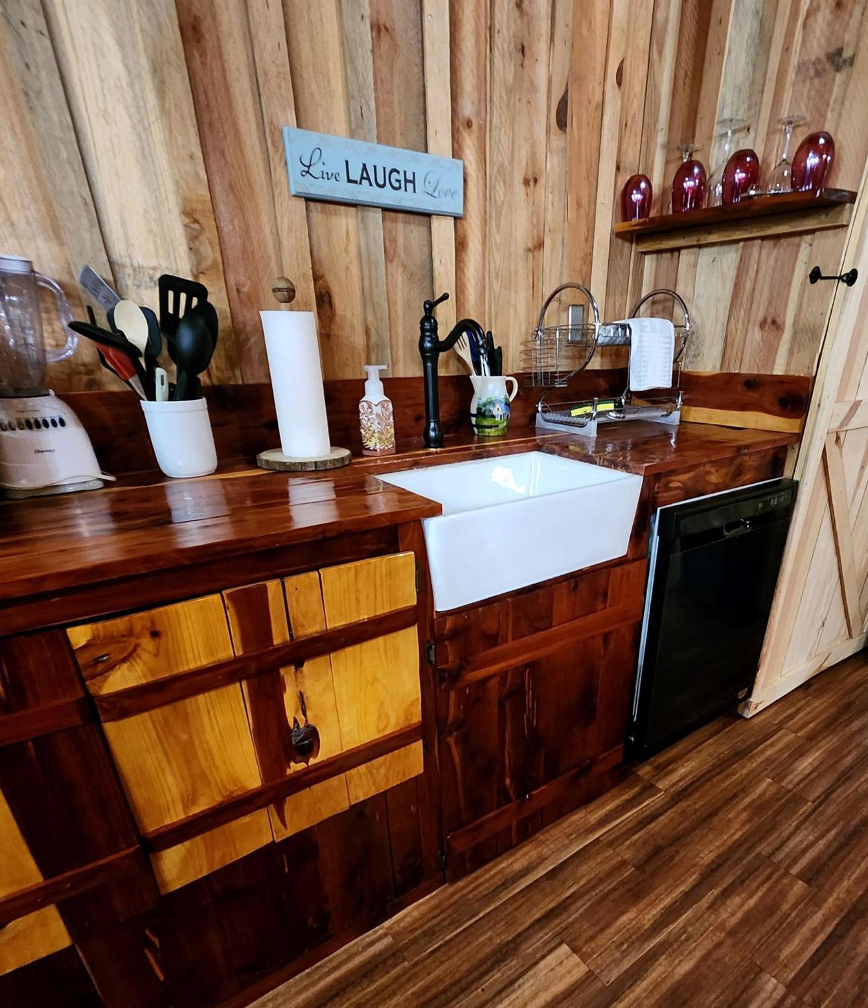 Unique Country Cabin Meets Farmhouse Modern!!! Mena Bagian luar foto