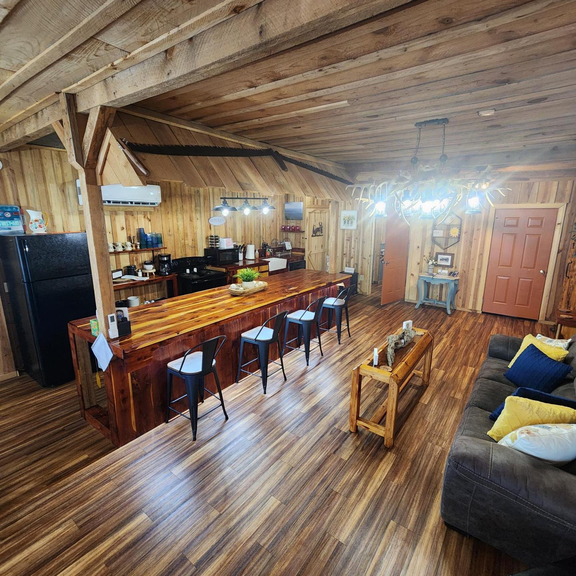 Unique Country Cabin Meets Farmhouse Modern!!! Mena Bagian luar foto