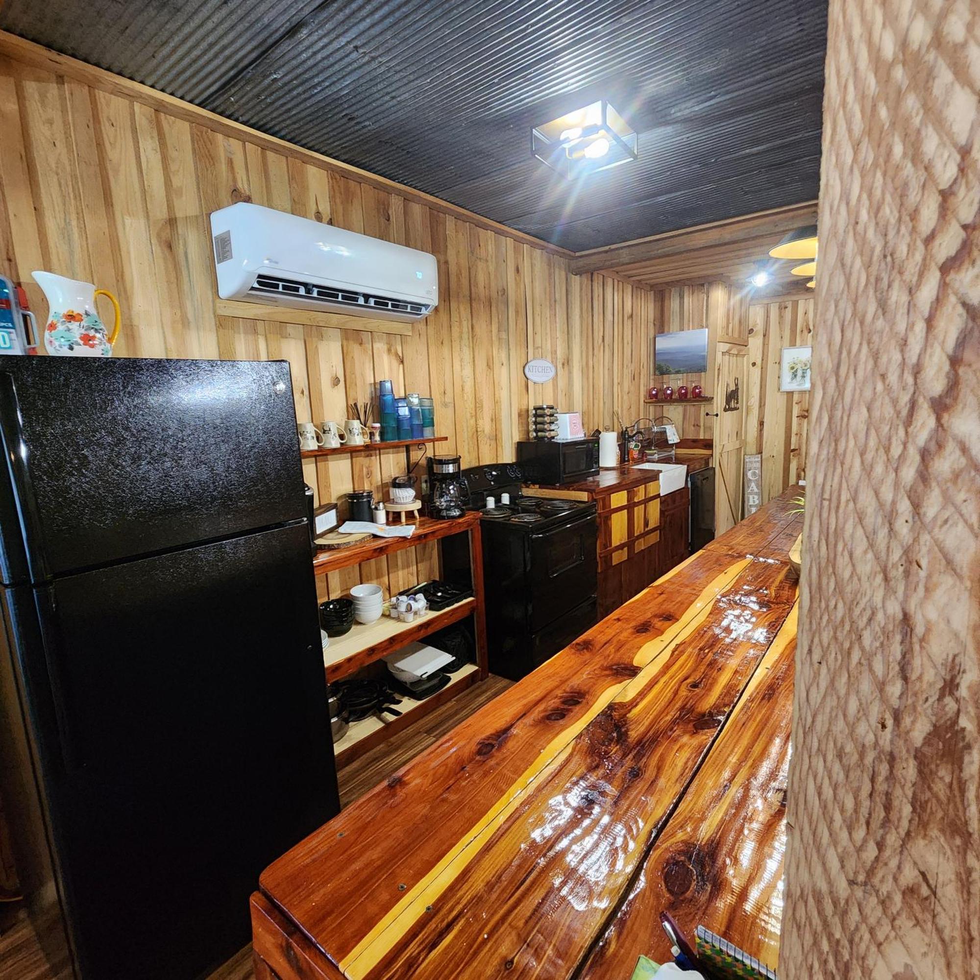 Unique Country Cabin Meets Farmhouse Modern!!! Mena Bagian luar foto