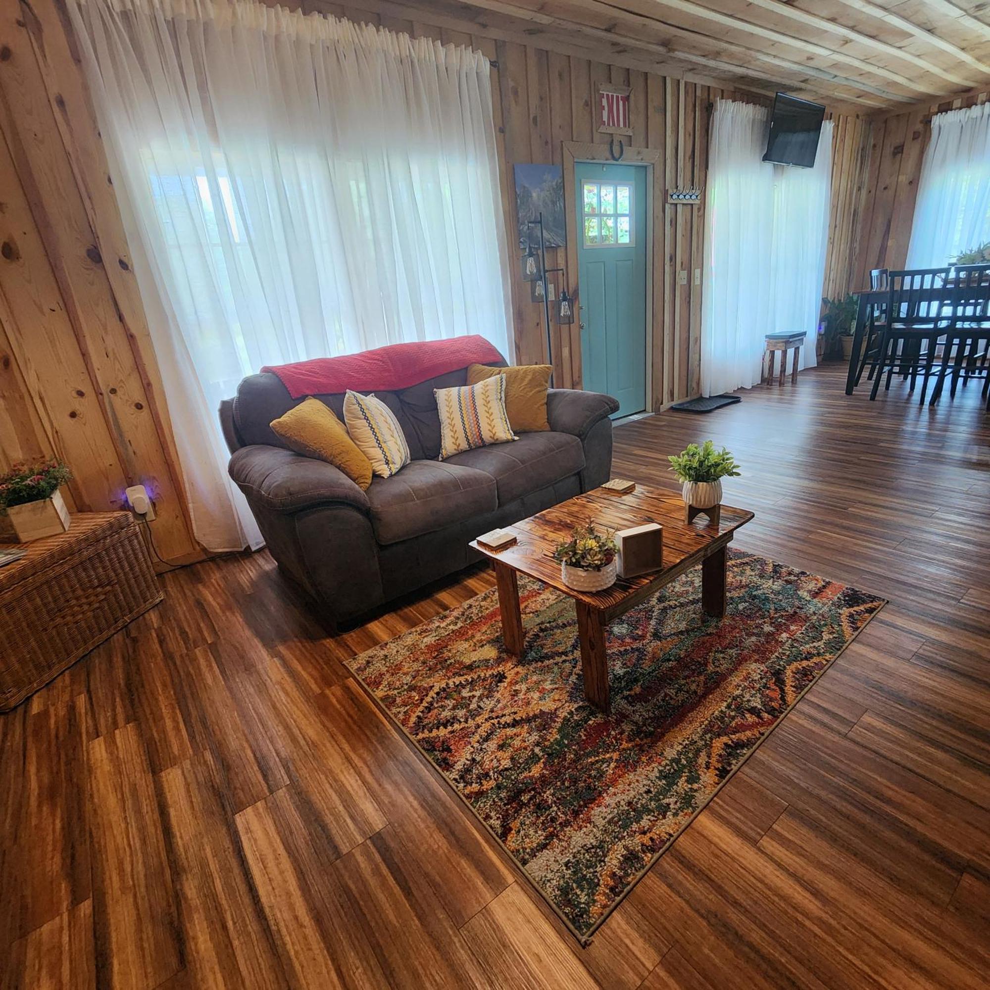 Unique Country Cabin Meets Farmhouse Modern!!! Mena Bagian luar foto